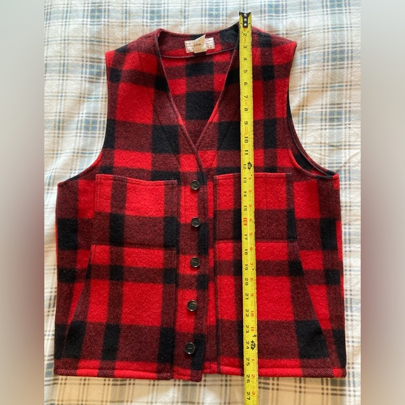 Filson size 42 buffalo plaid wool vest - Picture 2 of 5